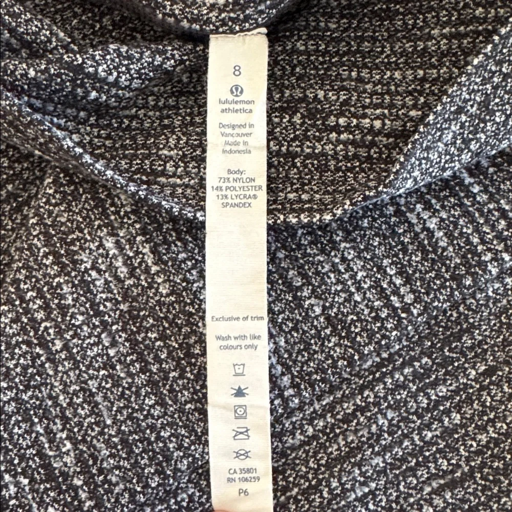 Lululemon Athletica Black and Gray Textured Leggings Size: 8
